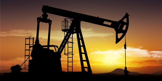 أسعار النفط تنهي الأسبوع على انخفاض