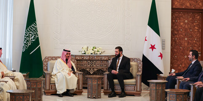 Leader al-Sharaa receives Saudi foreign minister in Damascus