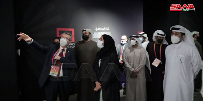 Ministra de Desarrollo Comunitario de EAU visita pabellón sirio en Expo Dubái 2020