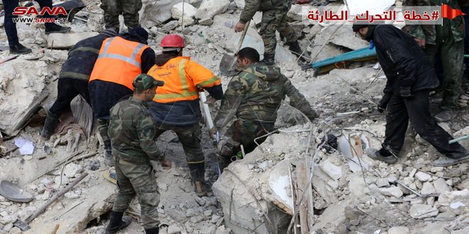 Continúa la remoción de escombros en las zonas afectadas por el terremoto