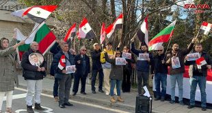 Sirios en Bulgaria piden fin del bloqueo contra su país