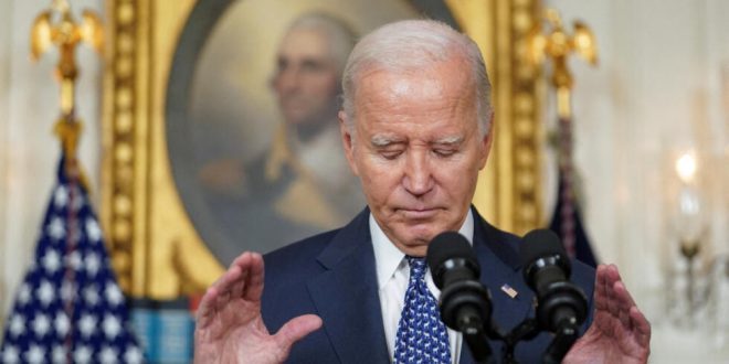 Biden, informe con golpe bajo