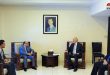 אל-ג’עפרי דן עם עוזר שר החוץ ההודי מספר נושאים בעלי עניין משותף