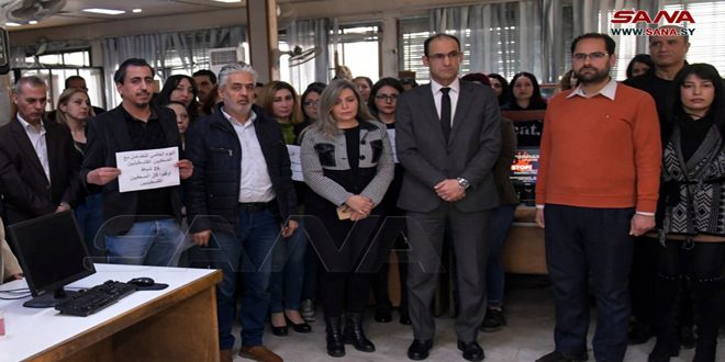 Suriyeli Gazeteciler İşgal Edilen Filistin’deki Gazetecilik Şehitlerinin Ruhları İçin Bir Dakikalık Saygı Duruşunda Bulundu
