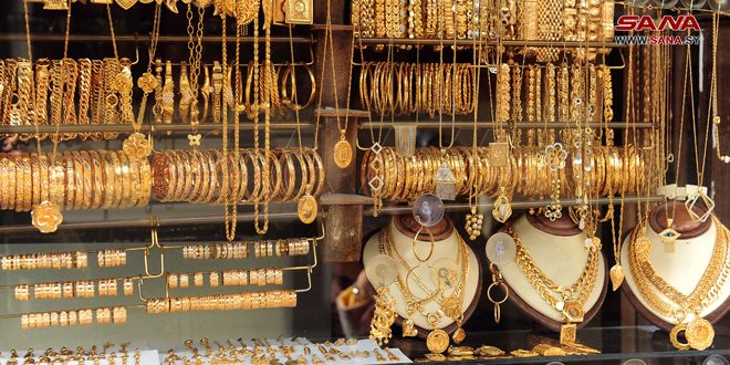 الذهب يرتفع 10 آلاف ليرة في السوق المحلية