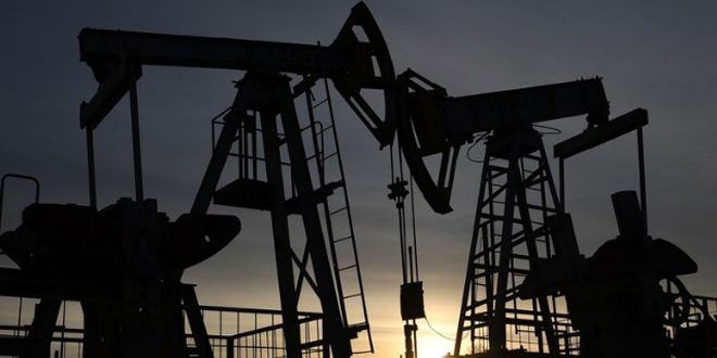 روسيا تقرر تمديد خفض إنتاجها النفطي حتى نهاية حزيران المقبل